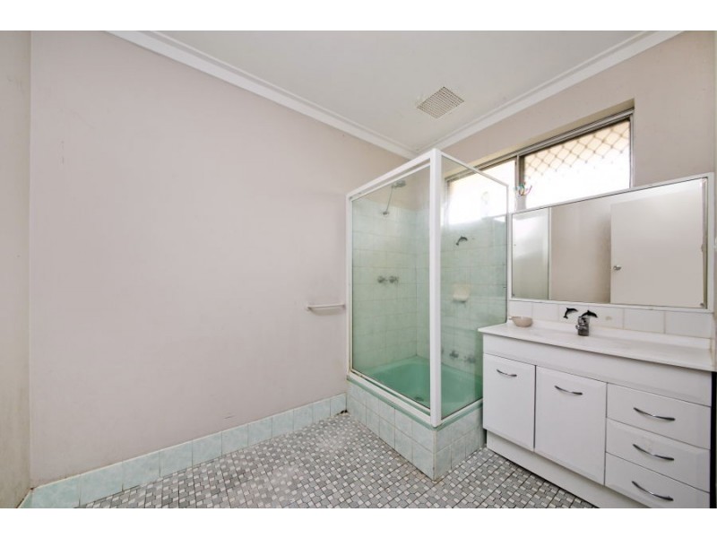 8 Bertram Street, Dianella WA 6059