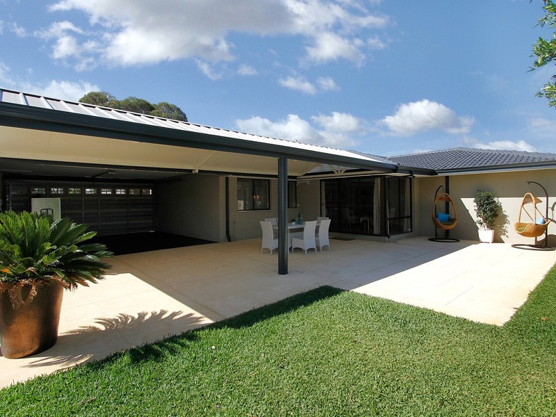 11 Illyarrie Place, Willetton WA 6155
