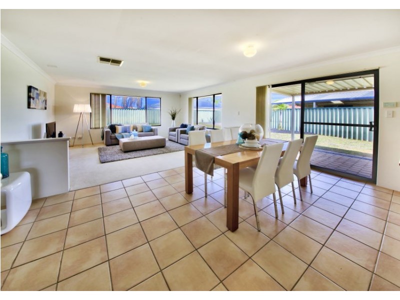 24 Althorpe Crescent, Port Kennedy WA 6172