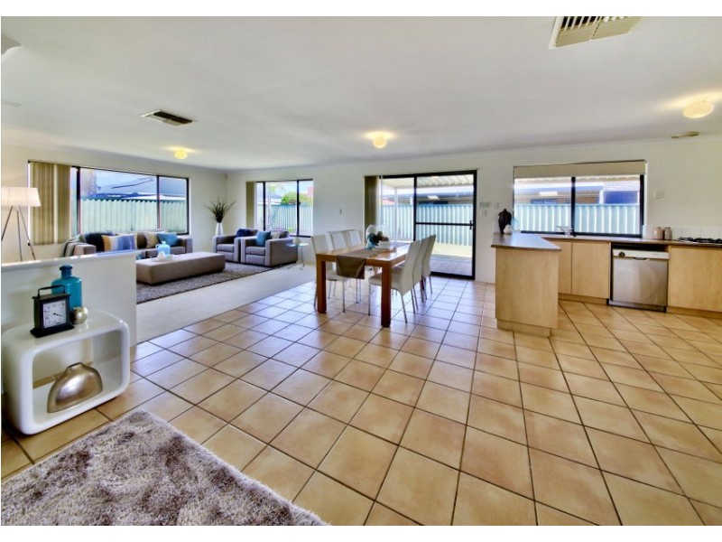 24 Althorpe Crescent, Port Kennedy WA 6172