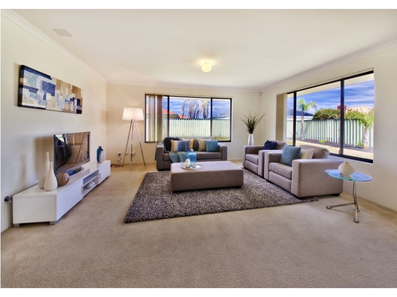 24 Althorpe Crescent, Port Kennedy WA 6172