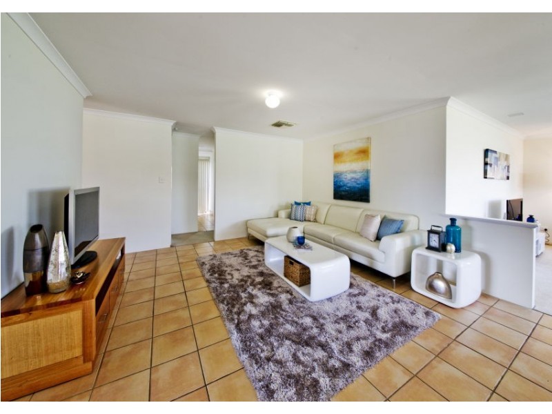 24 Althorpe Crescent, Port Kennedy WA 6172