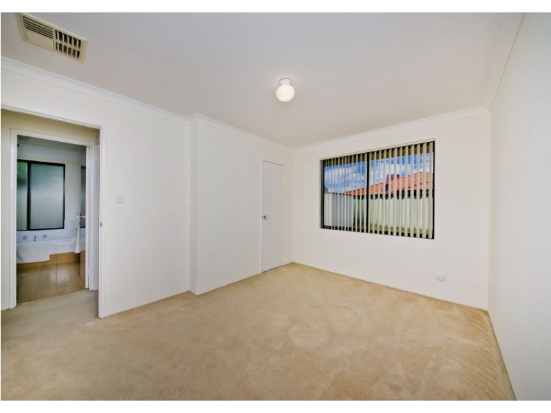 24 Althorpe Crescent, Port Kennedy WA 6172