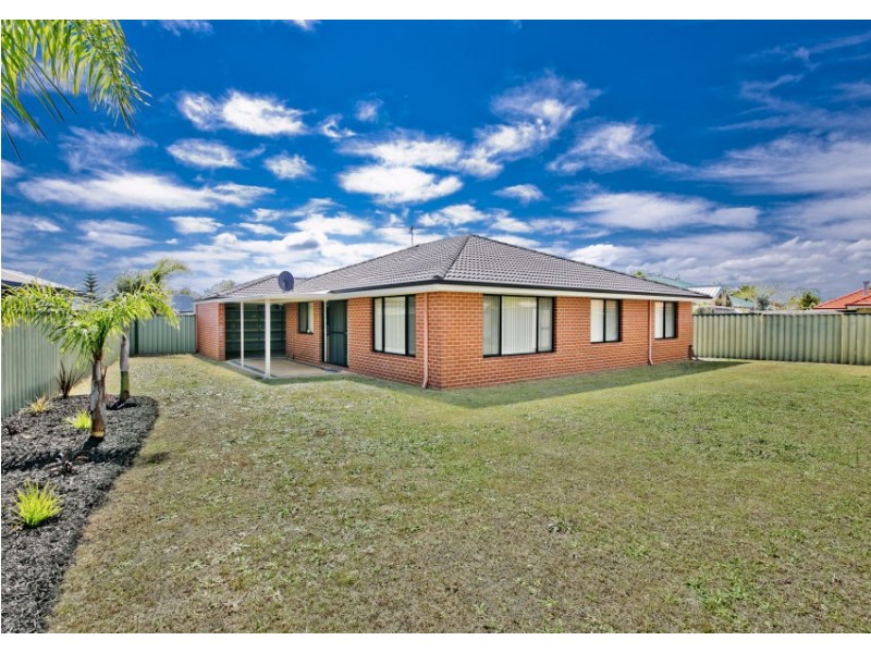 24 Althorpe Crescent, Port Kennedy WA 6172