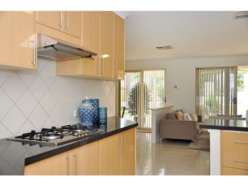 26 Longstaff Gardens, Dianella WA 6059