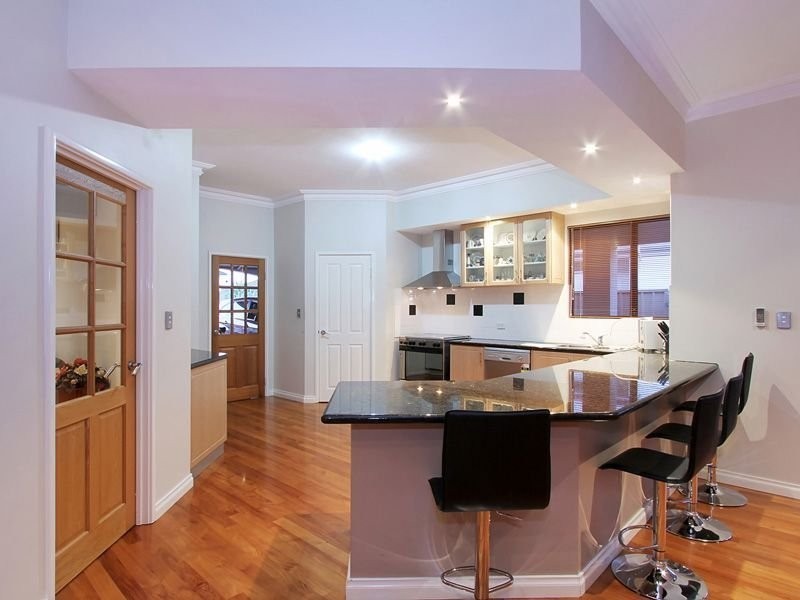 10 Kokoda Boulevard, Dianella WA 6059