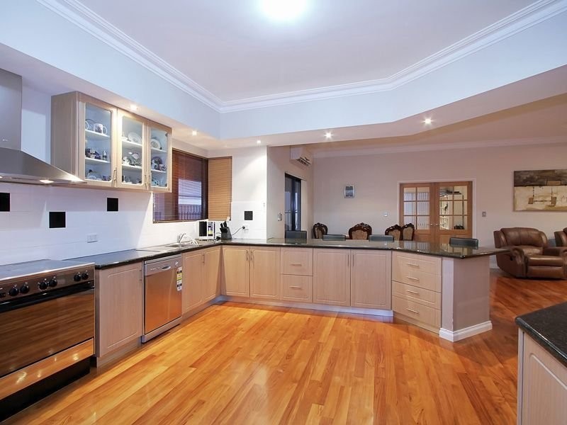 10 Kokoda Boulevard, Dianella WA 6059