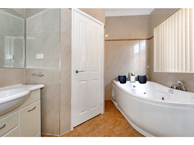 10 Kokoda Boulevard, Dianella WA 6059