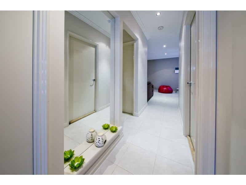 8a Kimbara Street, Nollamara WA 6061