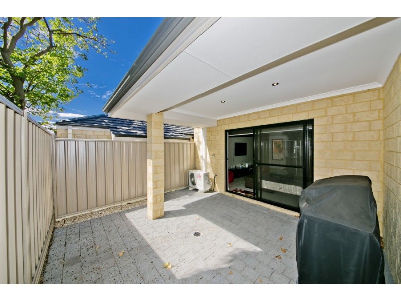 8a Kimbara Street, Nollamara WA 6061