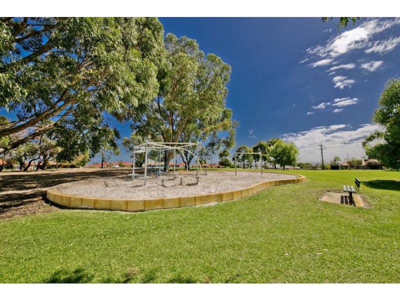 8a Kimbara Street, Nollamara WA 6061
