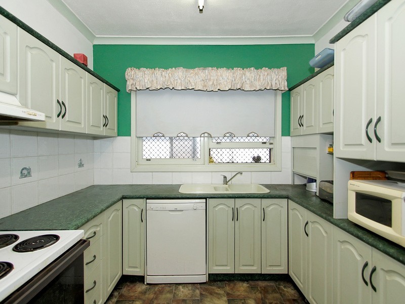 29 Whiteside Street, Cloverdale WA 6105