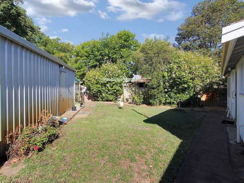 29 Whiteside Street, Cloverdale WA 6105