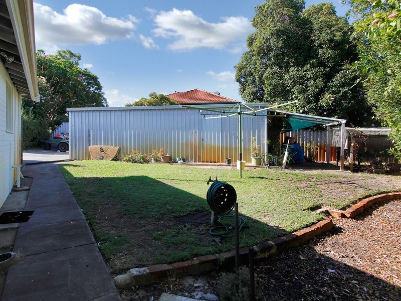 29 Whiteside Street, Cloverdale WA 6105