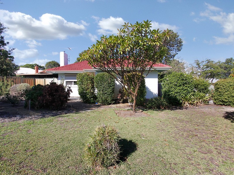 29 Whiteside Street, Cloverdale WA 6105