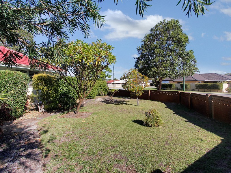 29 Whiteside Street, Cloverdale WA 6105