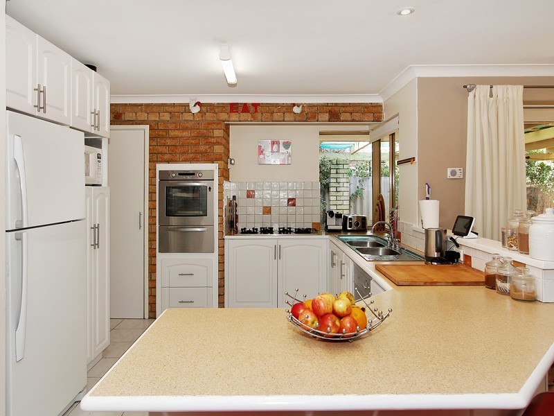 11 Tiber Avenue, Beechboro WA 6063