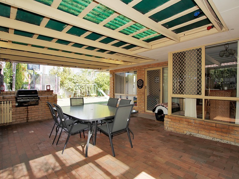 11 Tiber Avenue, Beechboro WA 6063