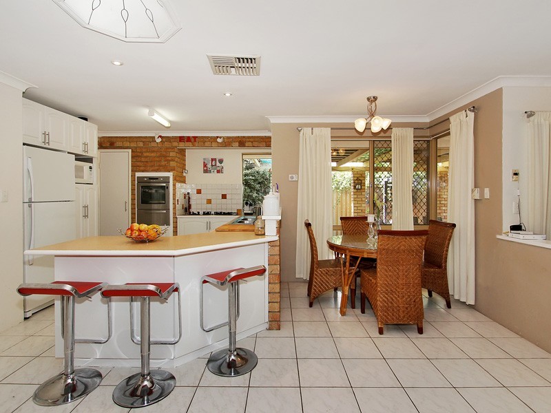 11 Tiber Avenue, Beechboro WA 6063