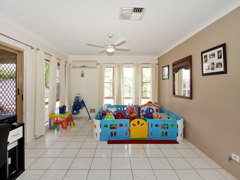 11 Tiber Avenue, Beechboro WA 6063