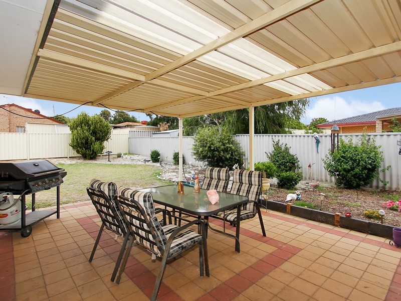 52 Rhine Crescent, Beechboro WA 6063