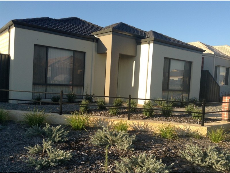 24 Summerville Boulevard, Caversham WA 6055