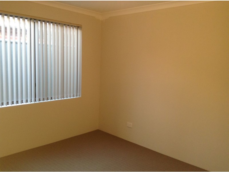 24 Summerville Boulevard, Caversham WA 6055