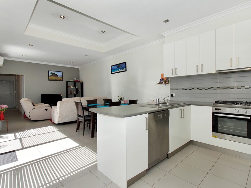 1B Changton Way, Westminster WA 6061