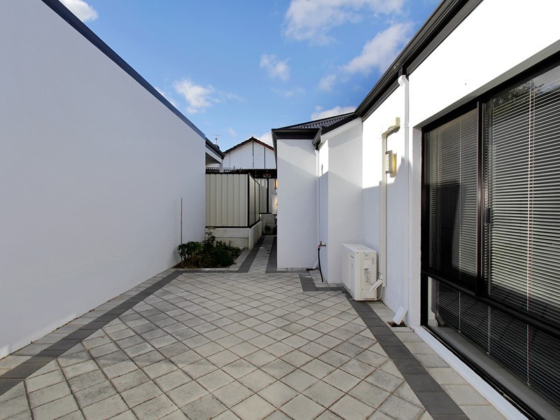 1B Changton Way, Westminster WA 6061