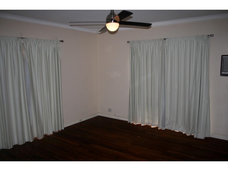 15 Sefton Ave, Viveash WA 6056