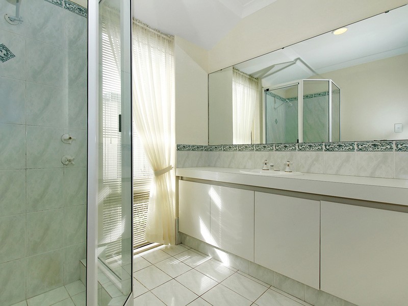 18 Autumn Cresent, Thornlie WA 6108