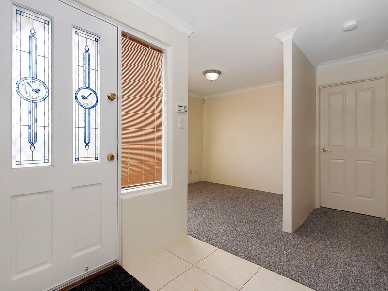 18 Autumn Cresent, Thornlie WA 6108