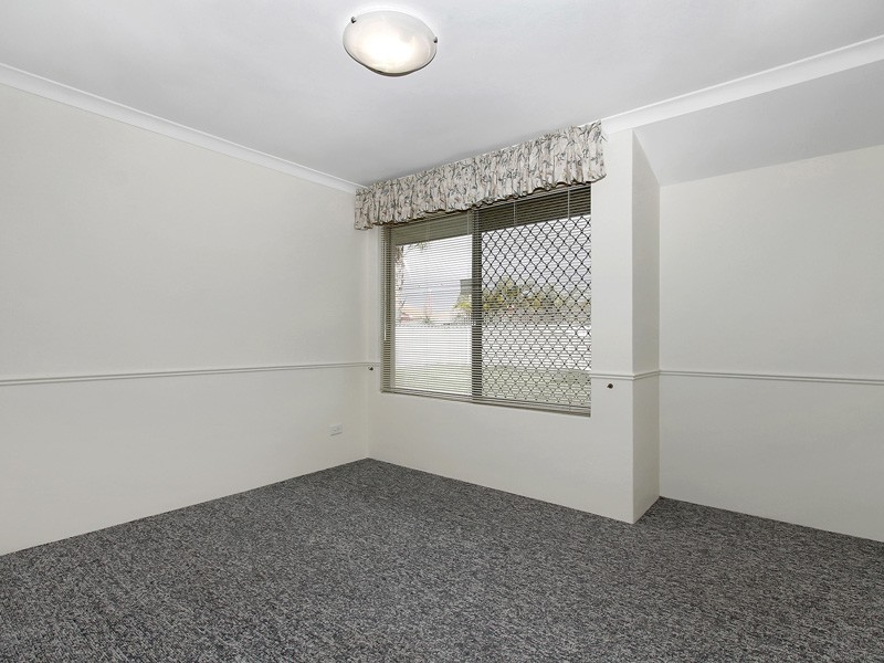 18 Autumn Cresent, Thornlie WA 6108