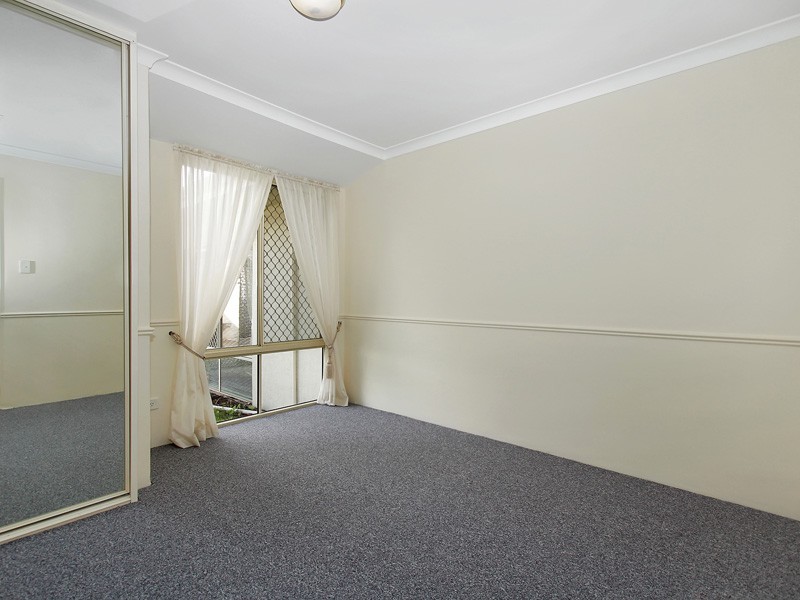 18 Autumn Cresent, Thornlie WA 6108