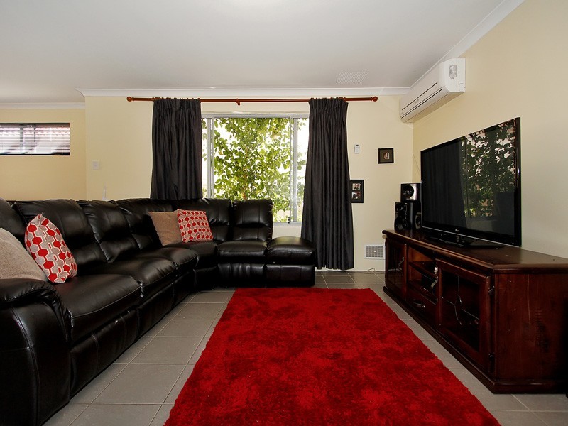 59 Warrilow Loop, Canning Vale WA 6155