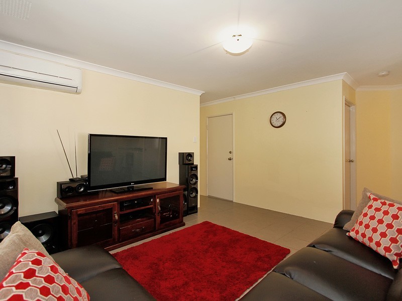 59 Warrilow Loop, Canning Vale WA 6155