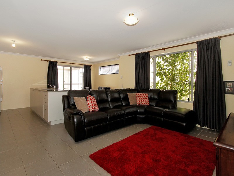 59 Warrilow Loop, Canning Vale WA 6155