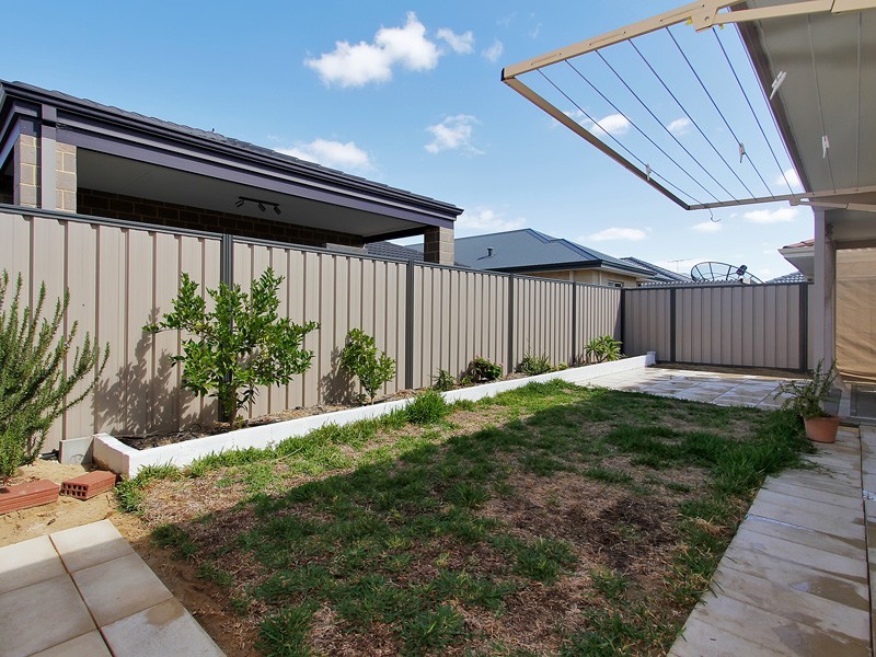 59 Warrilow Loop, Canning Vale WA 6155