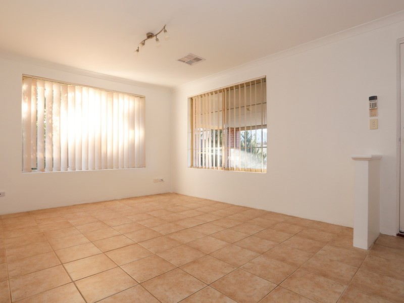 43 Bancombe Crescent, Ellenbrook WA 6069