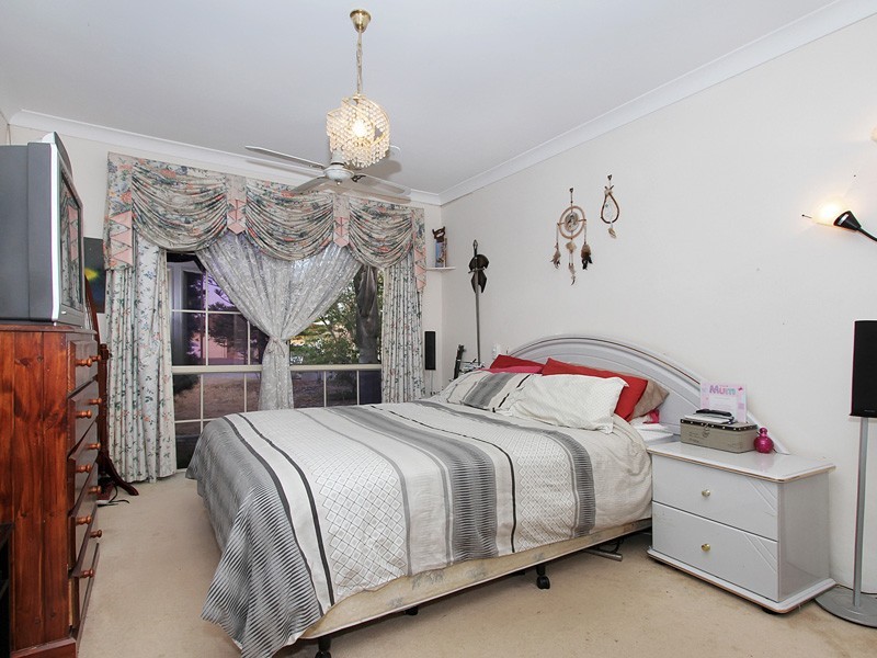 17 Palgrave Elbow, Marangaroo WA 6064