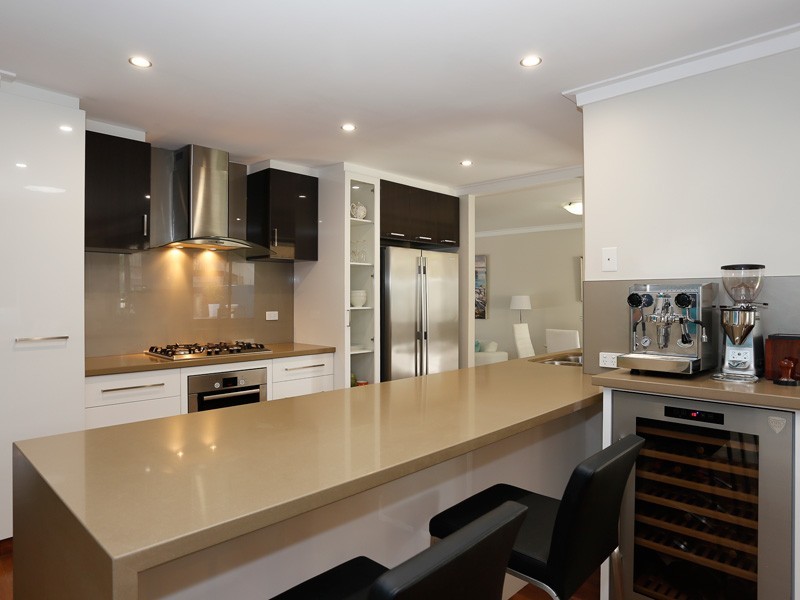 45 Mawson Crescent, Hillarys WA 6025