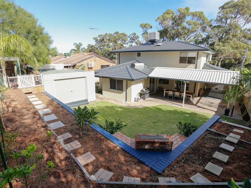 45 Mawson Crescent, Hillarys WA 6025