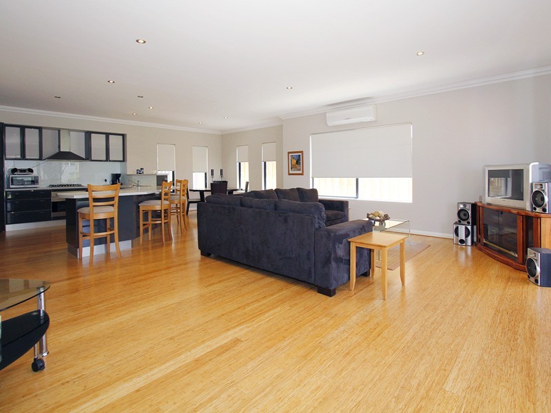 55a Fourth Avenue, Bassendean WA 6054