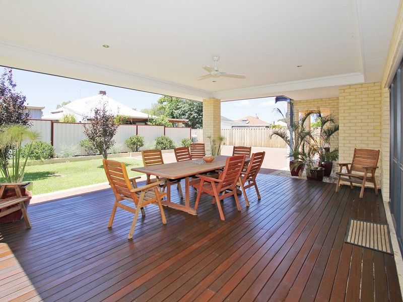 55a Fourth Avenue, Bassendean WA 6054