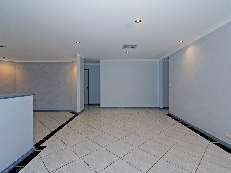 4 Inveraray Close, Canning Vale WA 6155