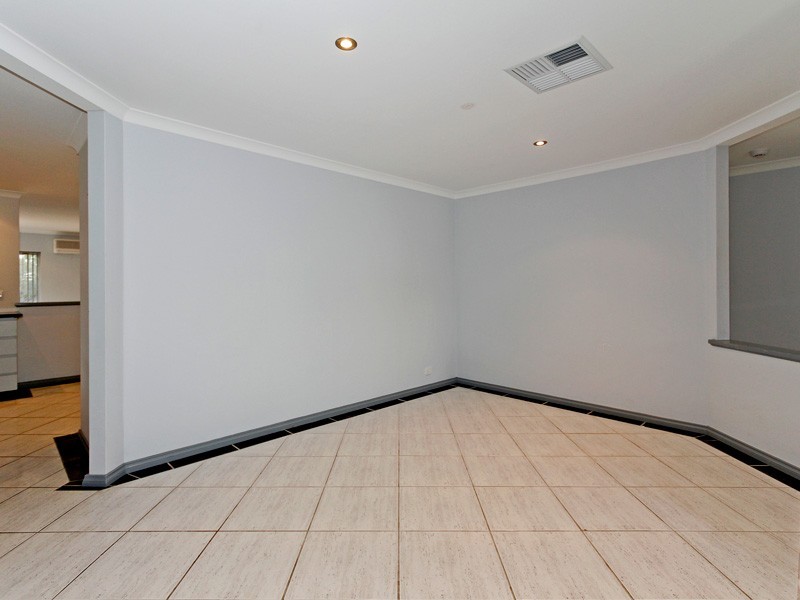 4 Inveraray Close, Canning Vale WA 6155