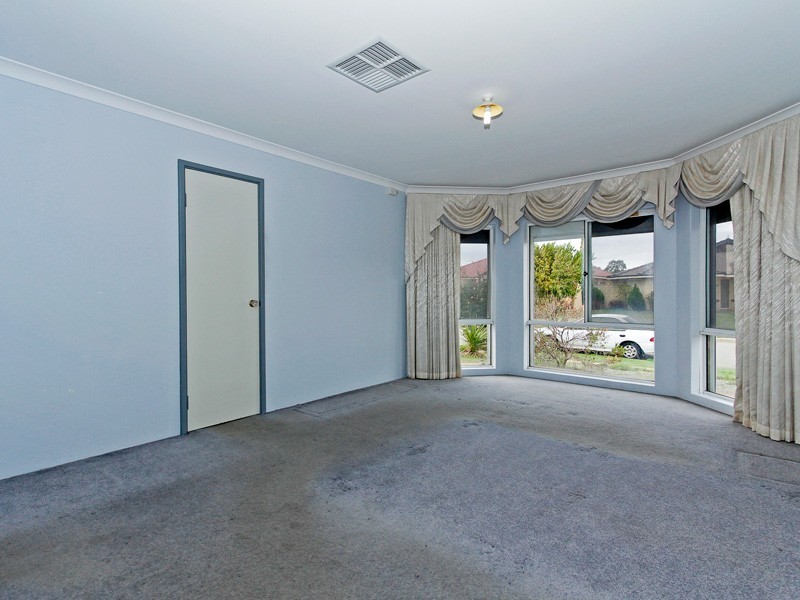4 Inveraray Close, Canning Vale WA 6155