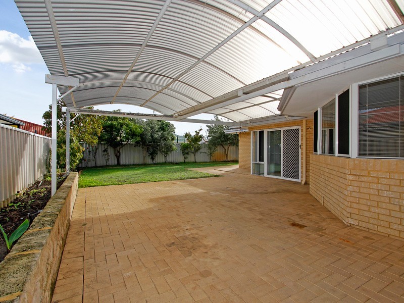 4 Inveraray Close, Canning Vale WA 6155