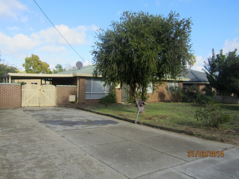 32 Vinca Way, Forrestfield WA 6058