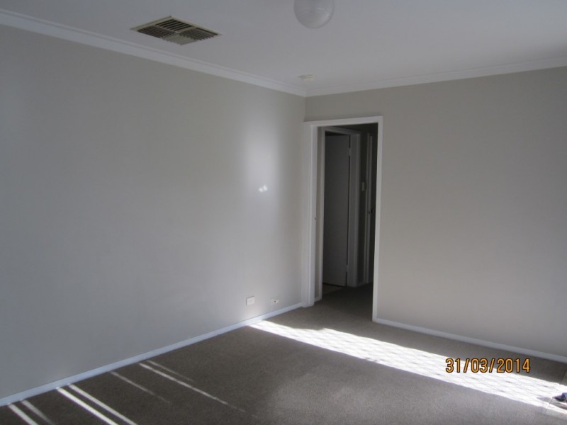 32 Vinca Way, Forrestfield WA 6058